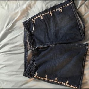 No boundaries size 18 dark denim shorts